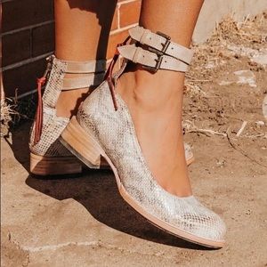 COPY - Freebird Maribel Size 8